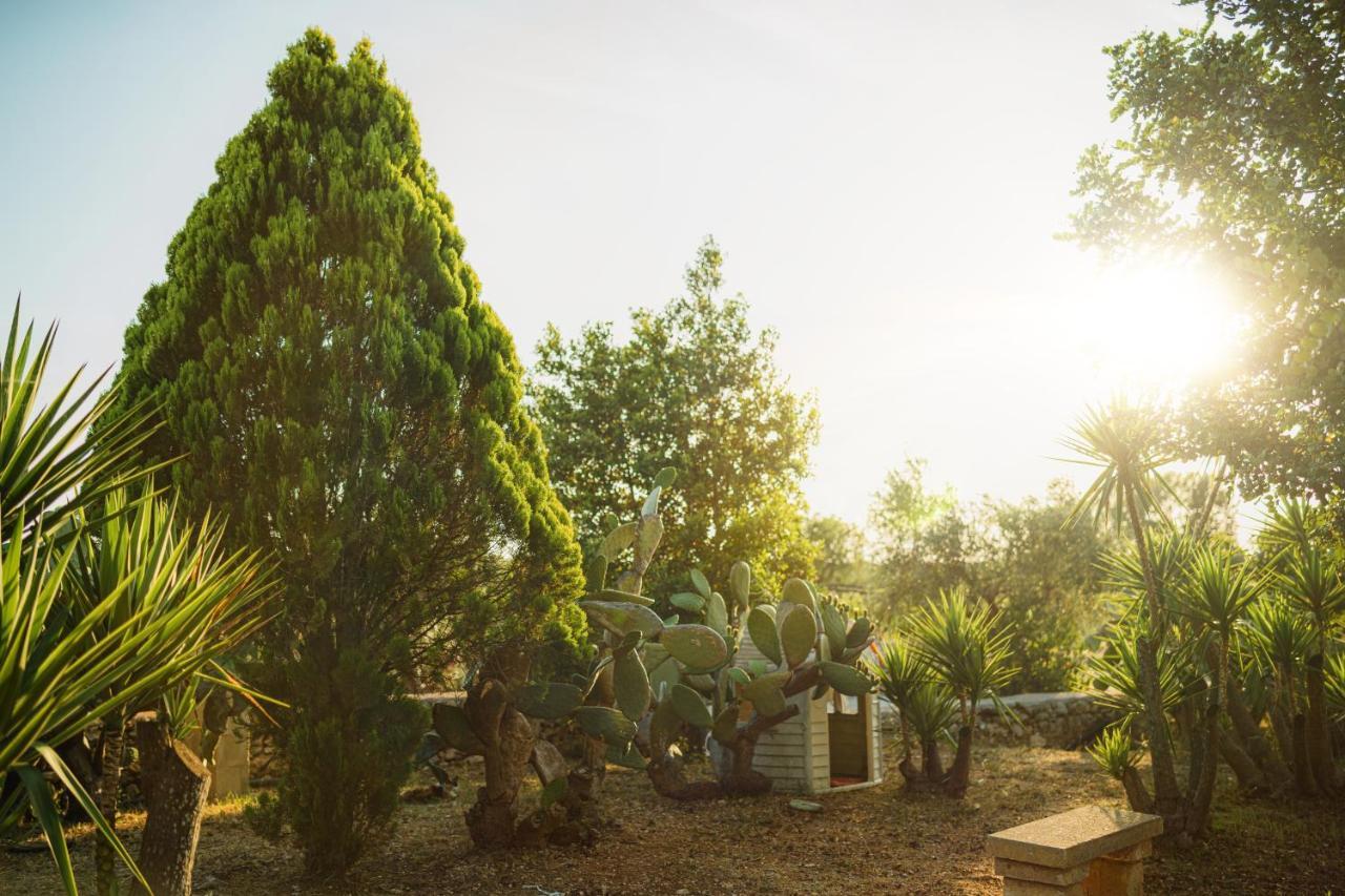 Masseria Agriturismo Il Sorriso Degli Ulivi - Dimora Di Charme กัลลีโปลี ภายนอก รูปภาพ