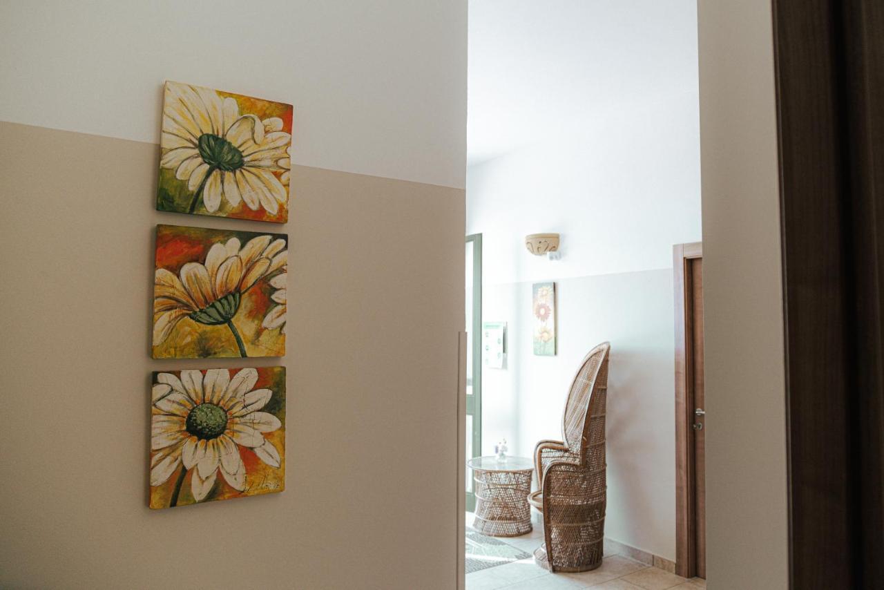 Masseria Agriturismo Il Sorriso Degli Ulivi - Dimora Di Charme กัลลีโปลี ภายนอก รูปภาพ
